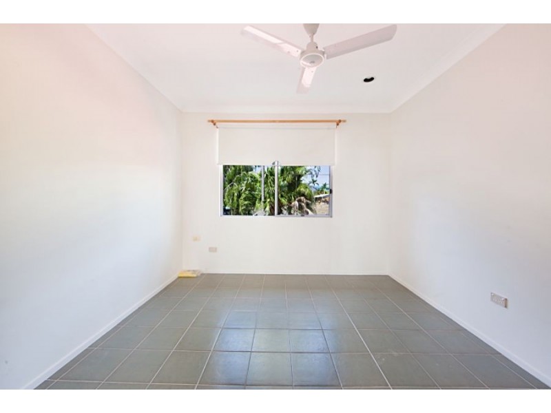36 Howitson Dr, Balgal Beach QLD 4816