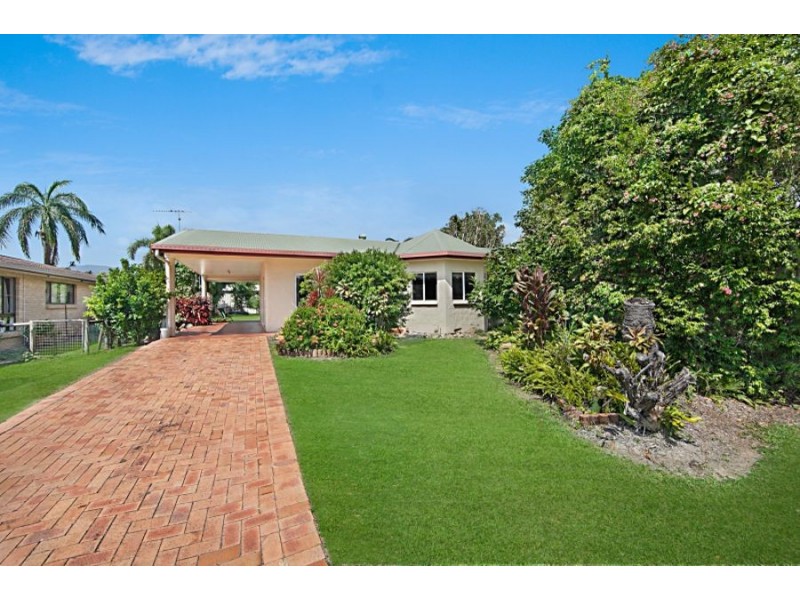 7 Fanning Court, Balgal Beach QLD 4816