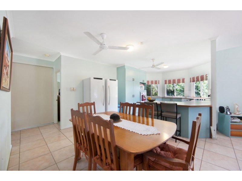 7 Fanning Court, Balgal Beach QLD 4816