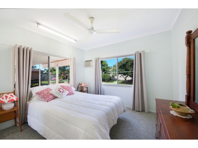 7 Fanning Court, Balgal Beach QLD 4816