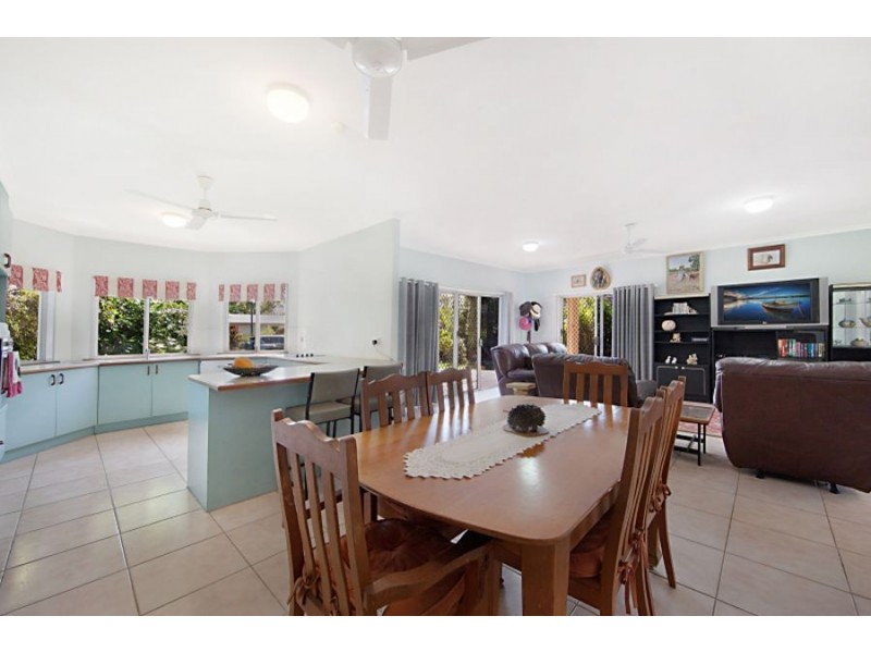 7 Fanning Court, Balgal Beach QLD 4816