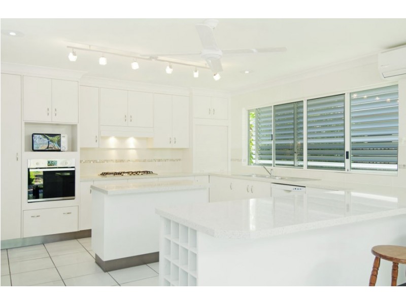 8 The Esplanade, Toolakea QLD 4818