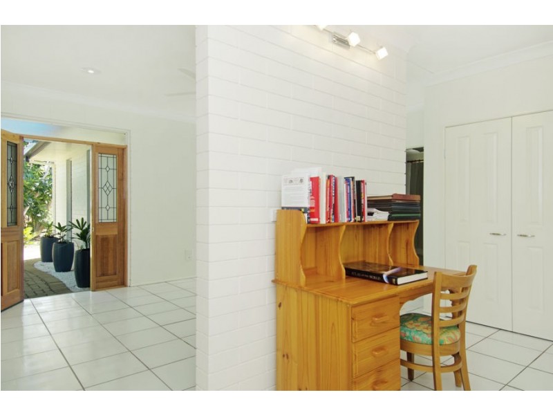8 The Esplanade, Toolakea QLD 4818
