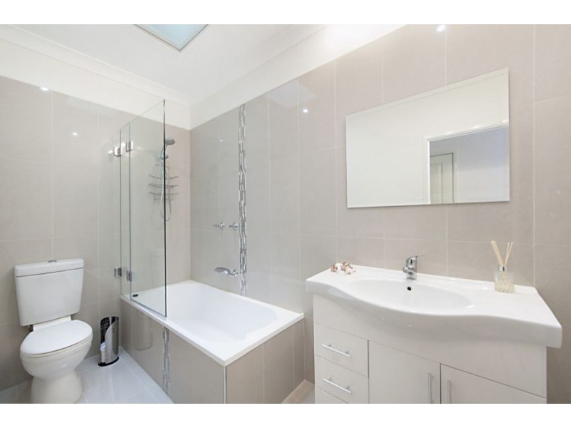 8 The Esplanade, Toolakea QLD 4818