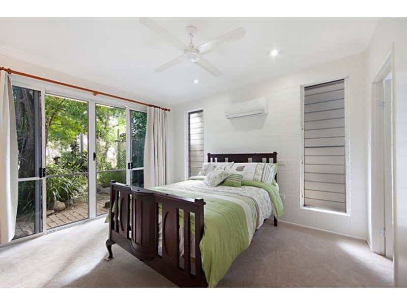 8 The Esplanade, Toolakea QLD 4818