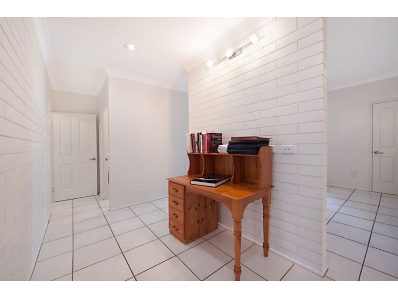 8 The Esplanade, Toolakea QLD 4818