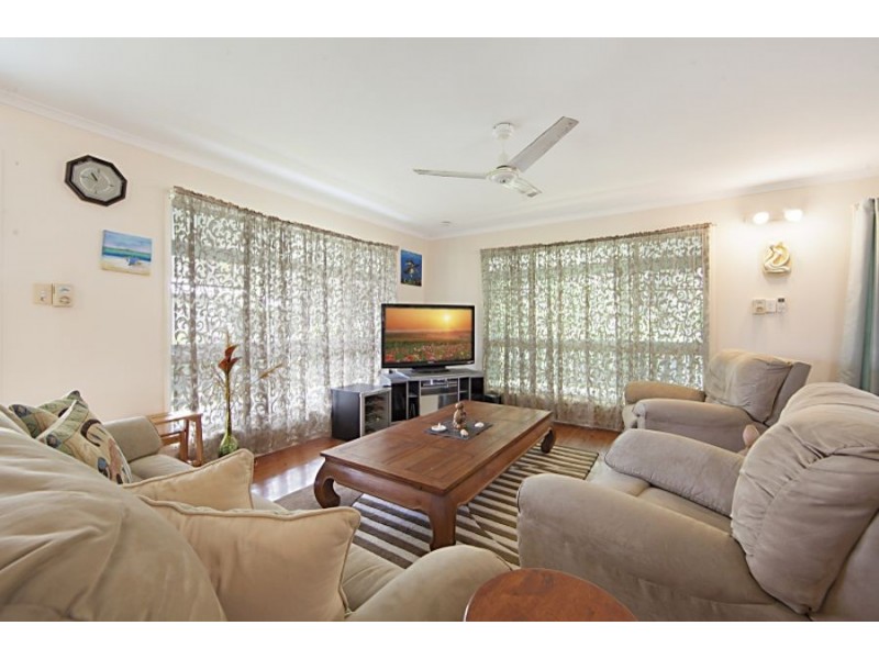 10 Howitson Street, Balgal Beach QLD 4816