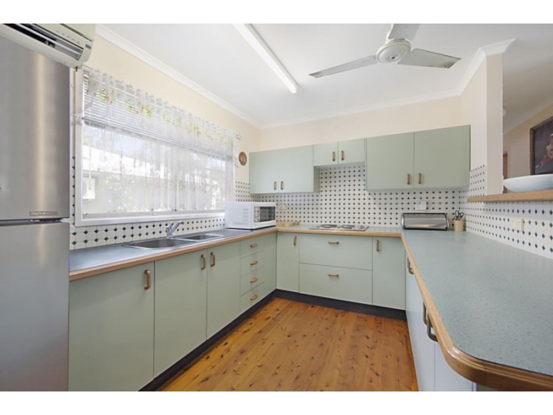 10 Howitson Street, Balgal Beach QLD 4816