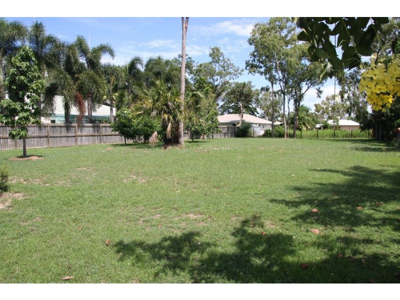 2 Virginia Crt, Balgal Beach QLD 4816