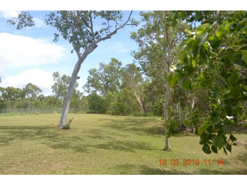 293 Ocean Parade, Balgal Beach QLD 4816