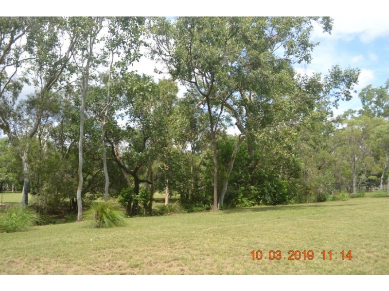 293 Ocean Parade, Balgal Beach QLD 4816
