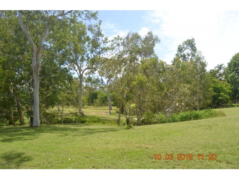 293 Ocean Parade, Balgal Beach QLD 4816