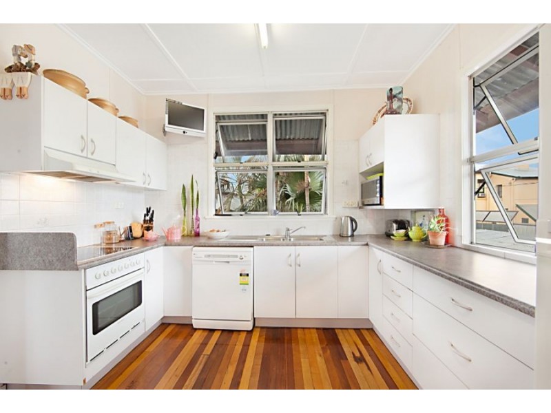 28 Gill Street, Charters Towers QLD 4820