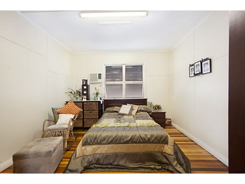 28 Gill Street, Charters Towers QLD 4820