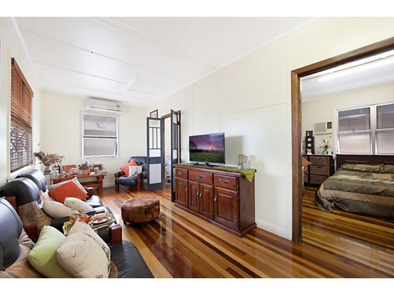 28 Gill Street, Charters Towers QLD 4820