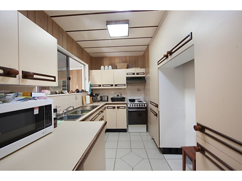 5 JOSE MARIA COURT, Balgal Beach QLD 4816