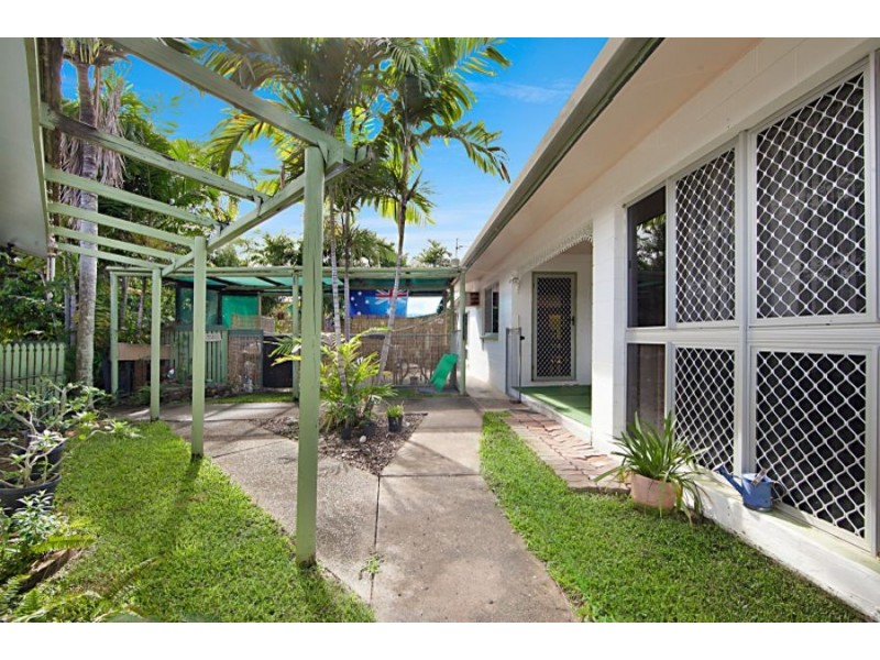 5 JOSE MARIA COURT, Balgal Beach QLD 4816