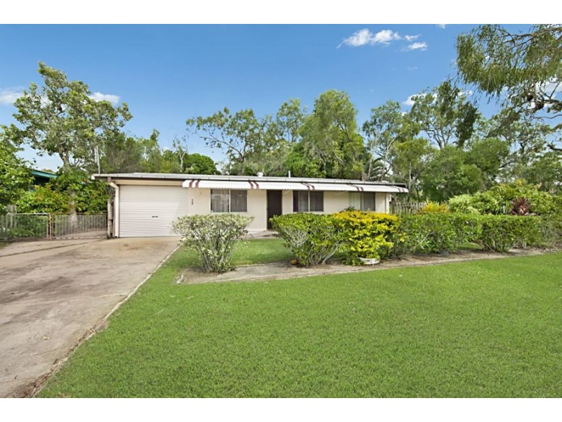 248 Balgal Beach Rd, Balgal Beach QLD 4816
