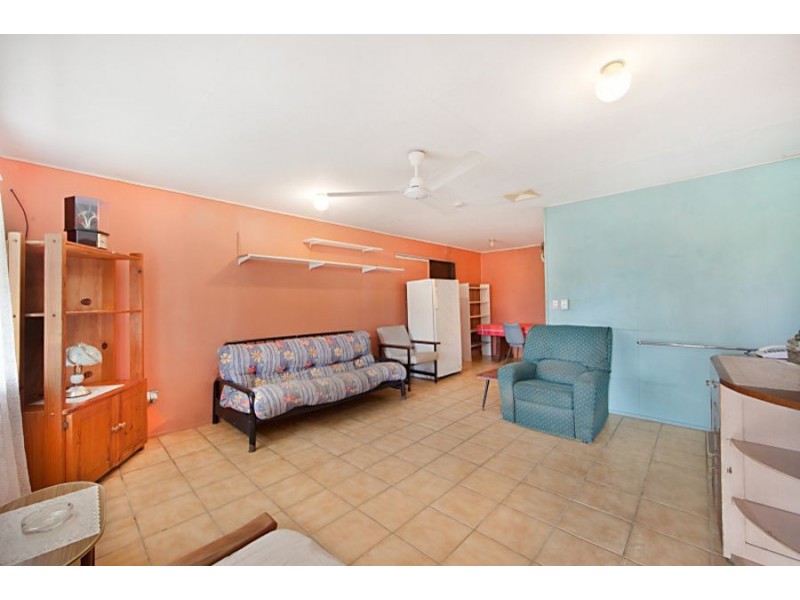 248 Balgal Beach Rd, Balgal Beach QLD 4816