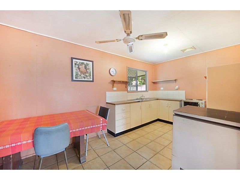 248 Balgal Beach Rd, Balgal Beach QLD 4816