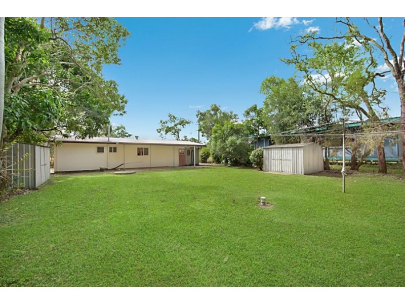 248 Balgal Beach Rd, Balgal Beach QLD 4816