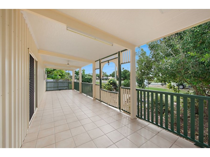 200 Balgal Beach Rd, Balgal Beach QLD 4816