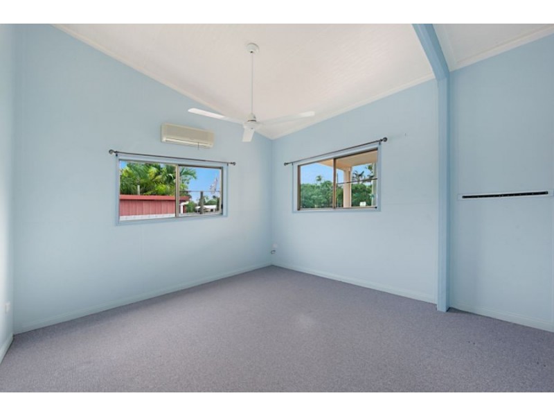 200 Balgal Beach Rd, Balgal Beach QLD 4816