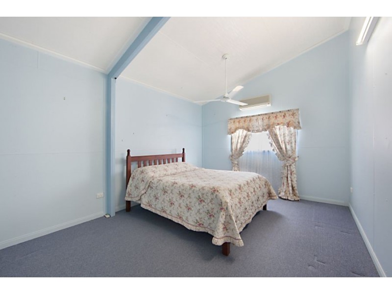 200 Balgal Beach Rd, Balgal Beach QLD 4816