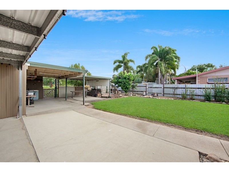 200 Balgal Beach Rd, Balgal Beach QLD 4816
