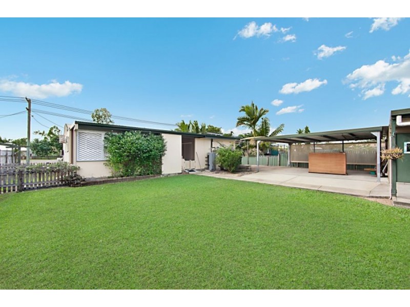 200 Balgal Beach Rd, Balgal Beach QLD 4816