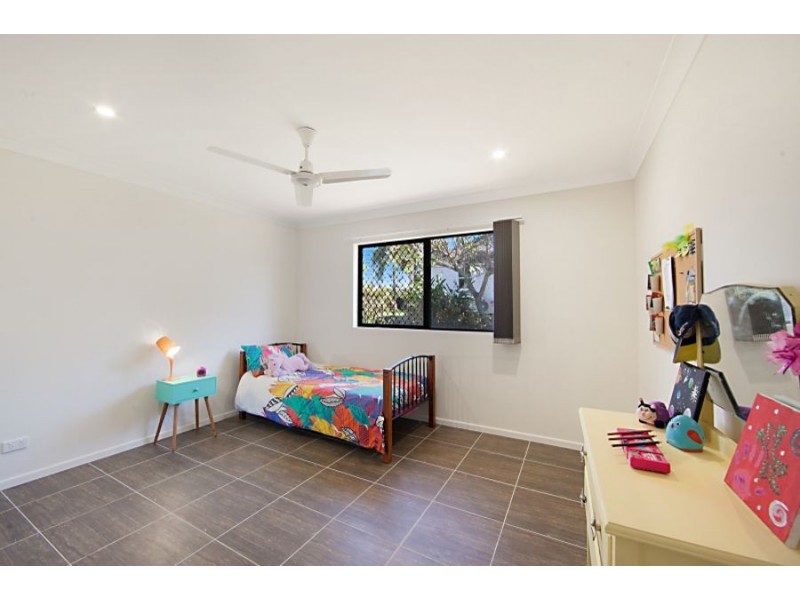 13 Rollingstone St, Rollingstone QLD 4816