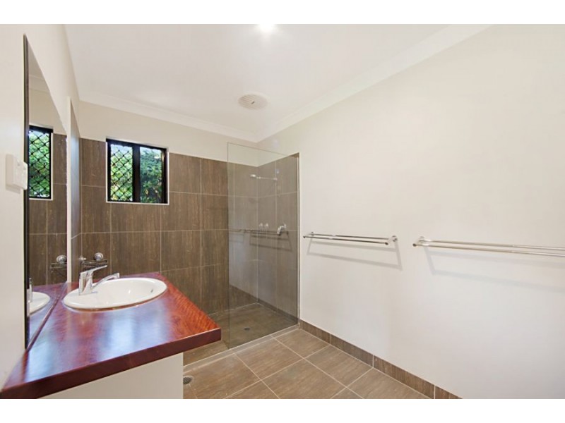 13 Rollingstone St, Rollingstone QLD 4816