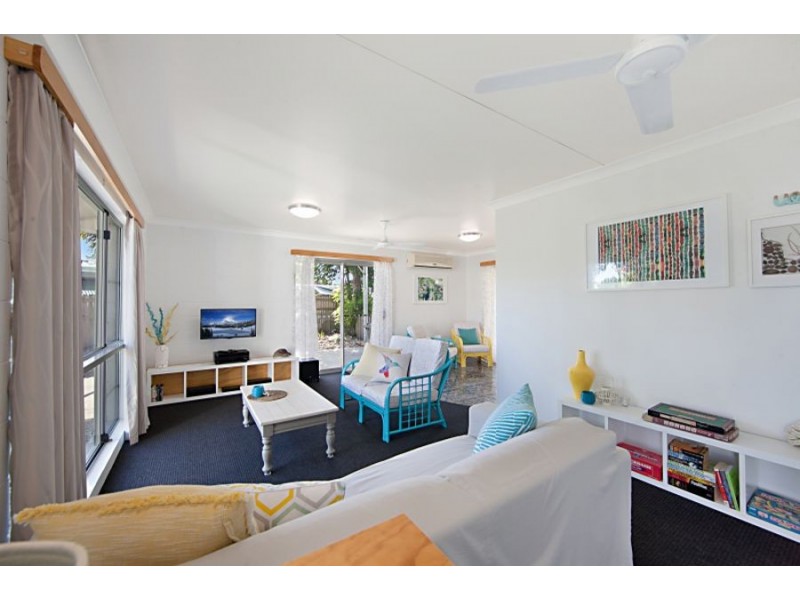 4 BORTON ST, Balgal Beach QLD 4816