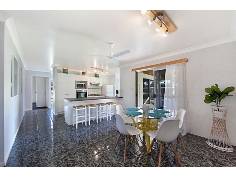 4 BORTON ST, Balgal Beach QLD 4816