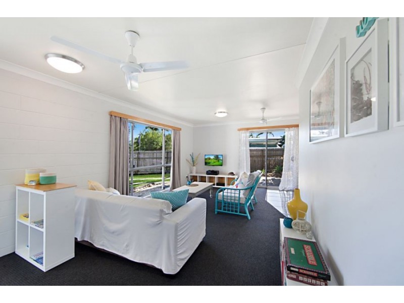 4 BORTON ST, Balgal Beach QLD 4816