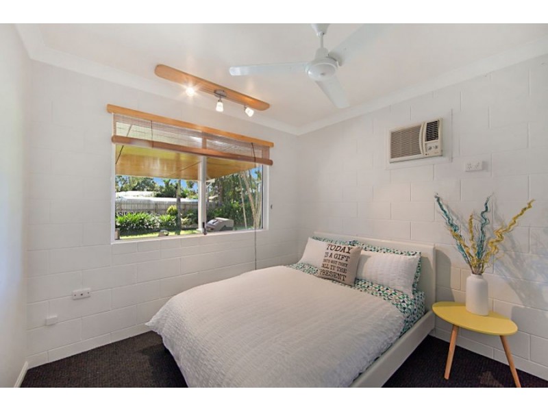 4 BORTON ST, Balgal Beach QLD 4816