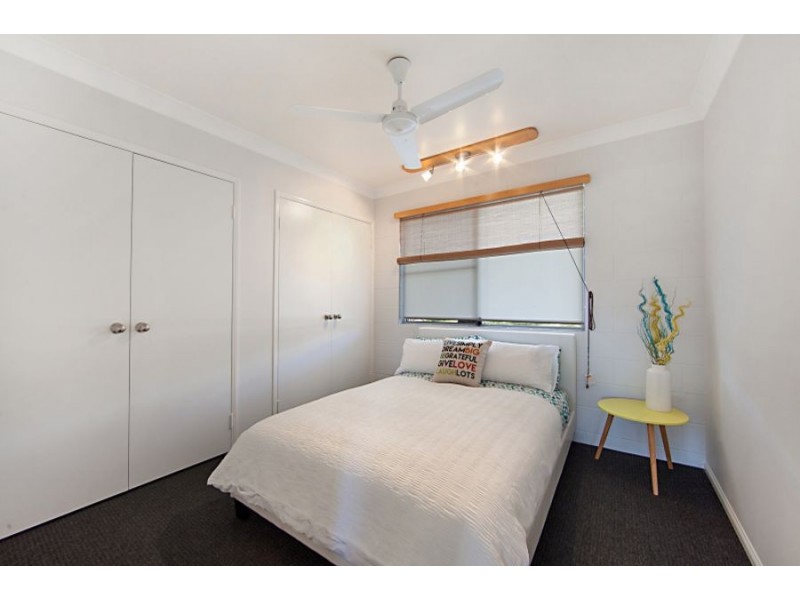 4 BORTON ST, Balgal Beach QLD 4816