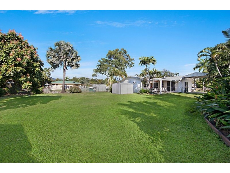 4 BORTON ST, Balgal Beach QLD 4816