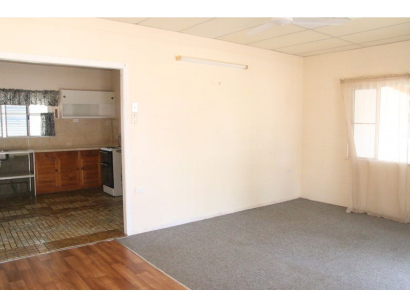 2 Swift Drive, Pentland QLD 4816