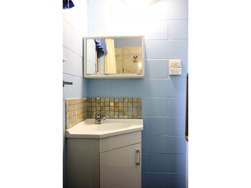 2 Swift Drive, Pentland QLD 4816