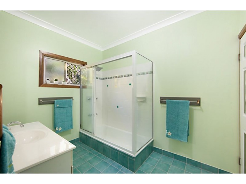 26 Howitson Dr, Balgal Beach QLD 4816