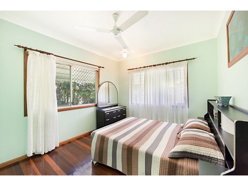 26 Howitson Dr, Balgal Beach QLD 4816