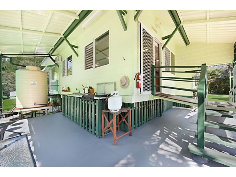 26 Howitson Dr, Balgal Beach QLD 4816