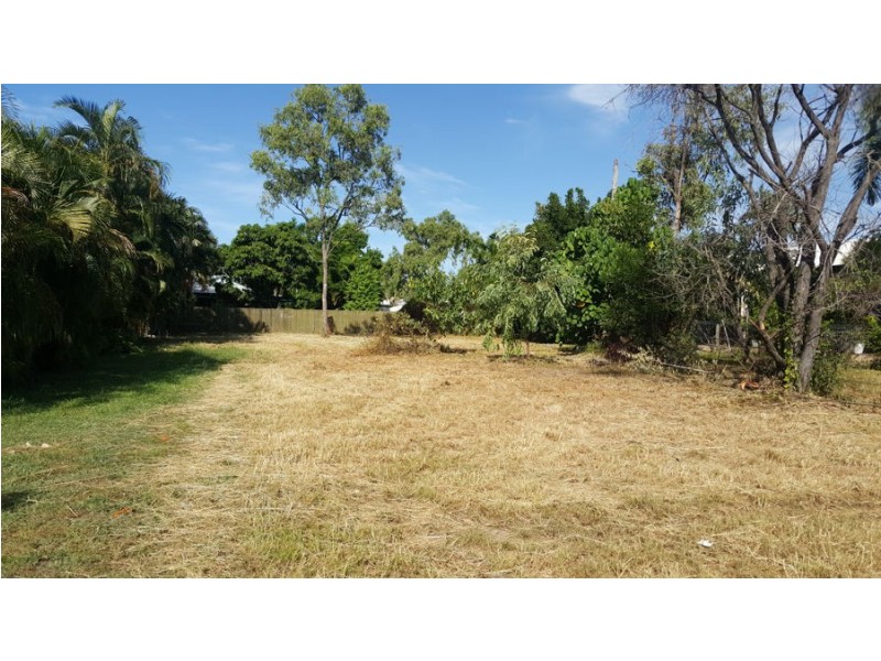 118 The Esplanade, Toolakea QLD 4818