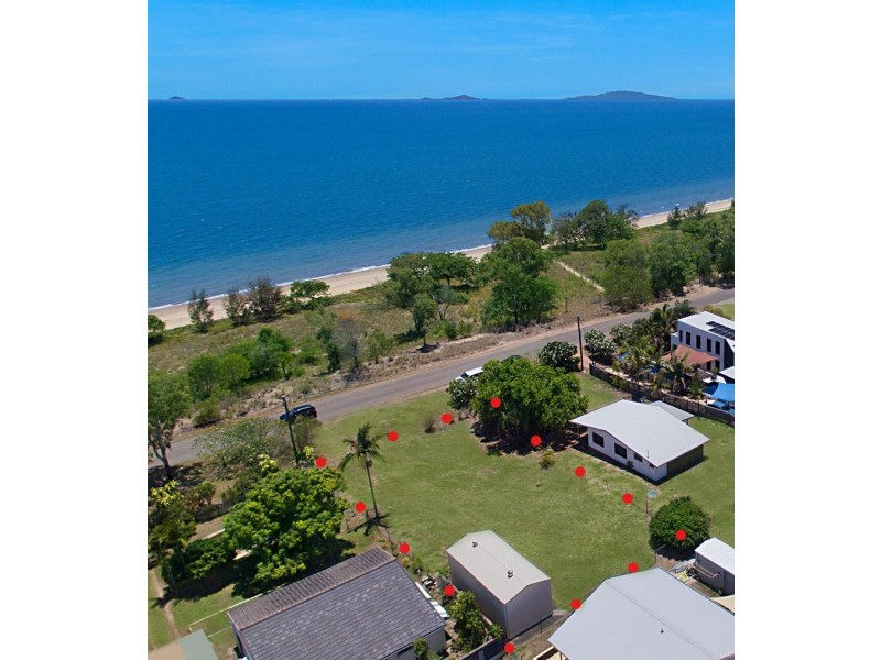 29 Esplanade, Balgal Beach QLD 4816