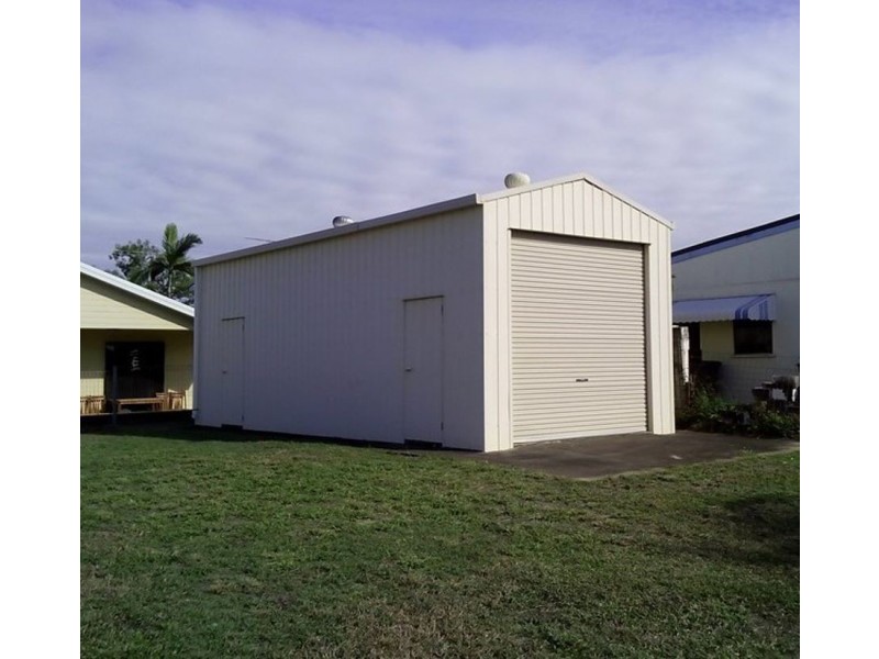 29 Esplanade, Balgal Beach QLD 4816