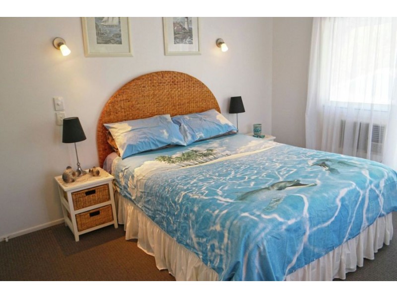 32 Madelaine Dr, Balgal Beach QLD 4816