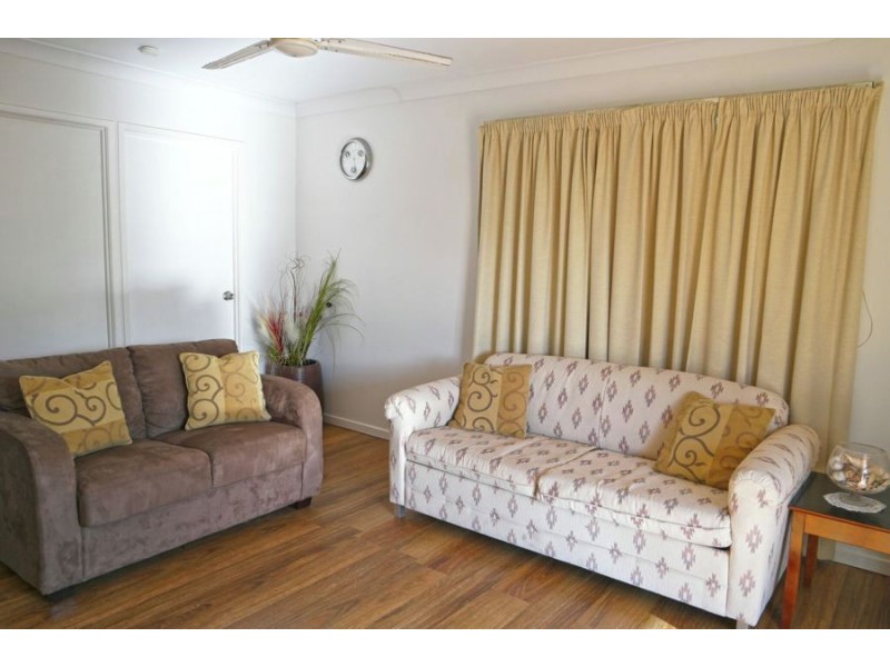 32 Madelaine Dr, Balgal Beach QLD 4816