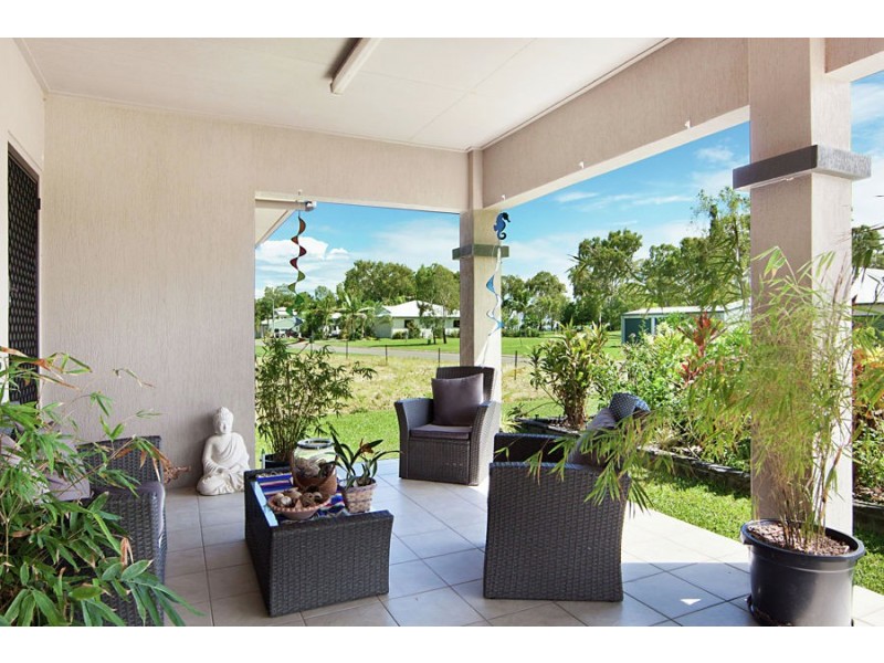 52 Augusta Dr, Balgal Beach QLD 4816