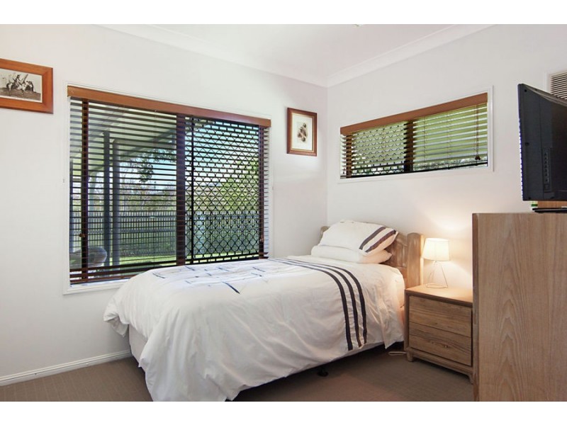 52 Augusta Dr, Balgal Beach QLD 4816